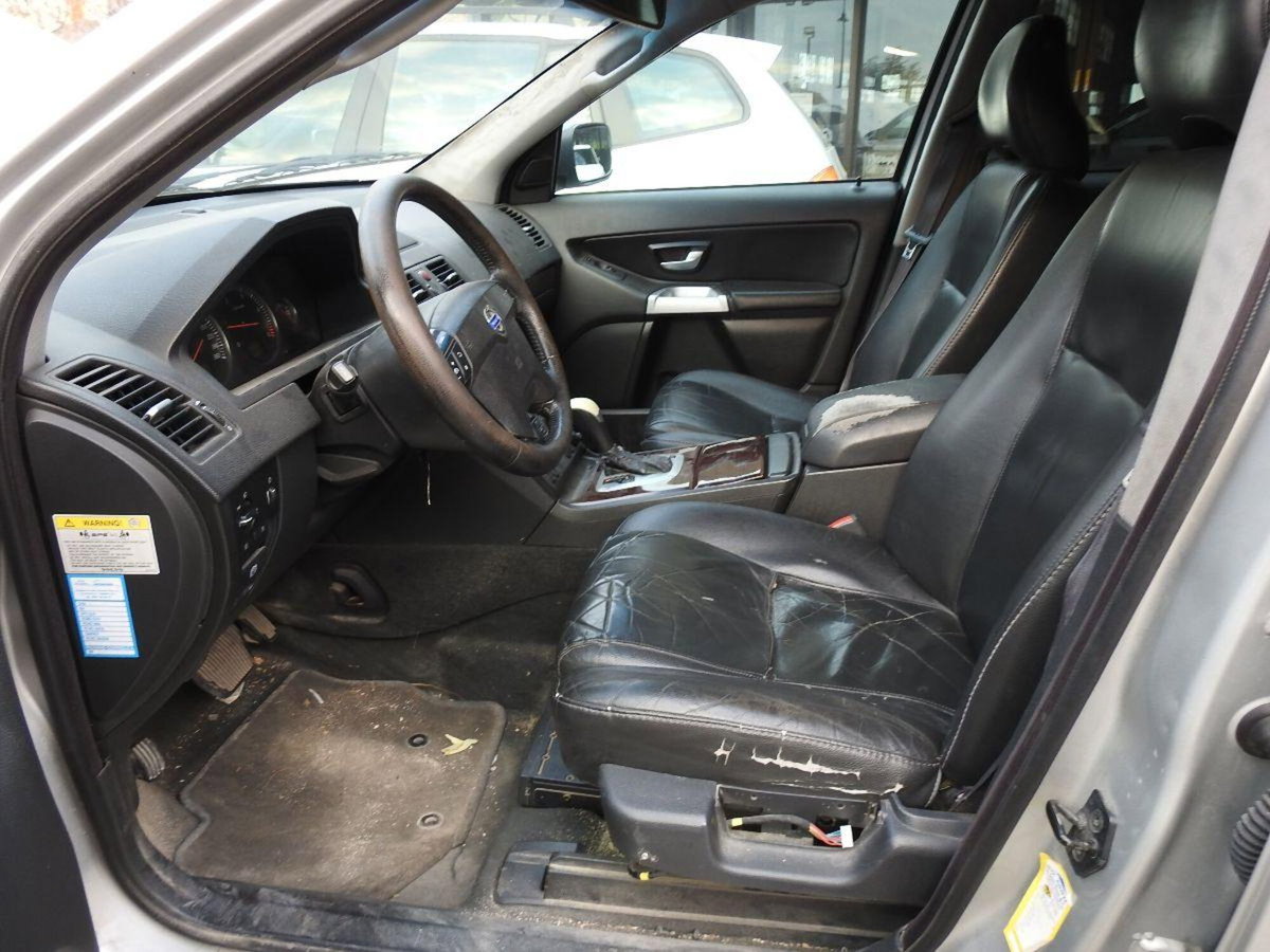 Volvo XC90 2.4 D5 aut. AWD Optima (8)
