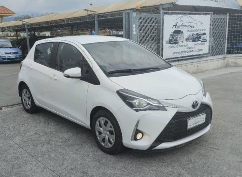 Toyota Yaris 1.0 5 porte Lounge