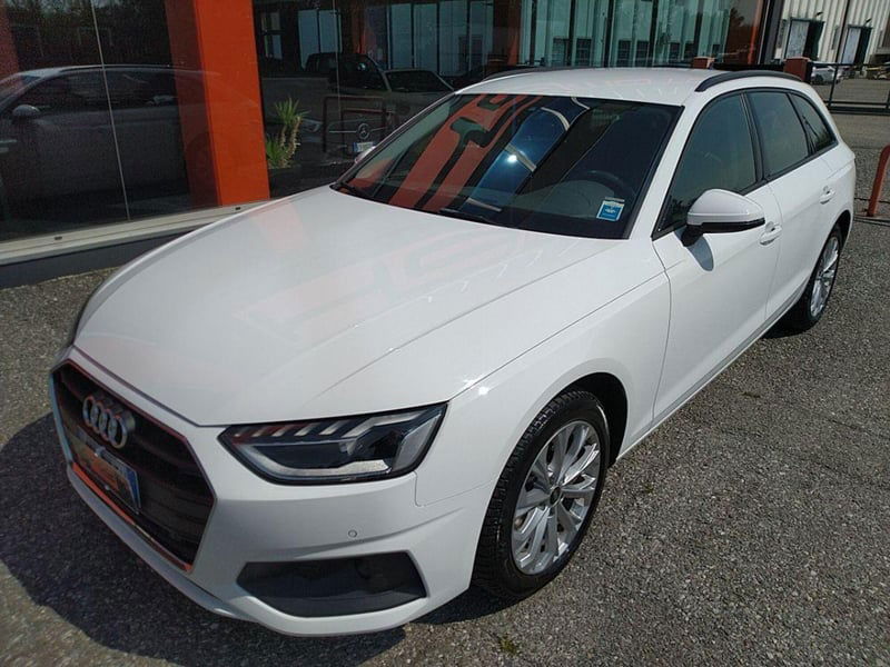 Audi A4 Avant 40 TDI S tronic Business Sport