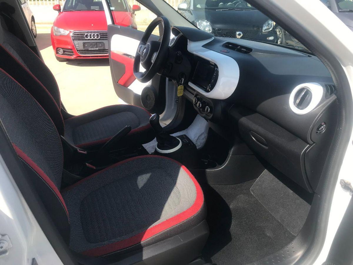 Renault Twingo SCe 65 CV Intens (16)