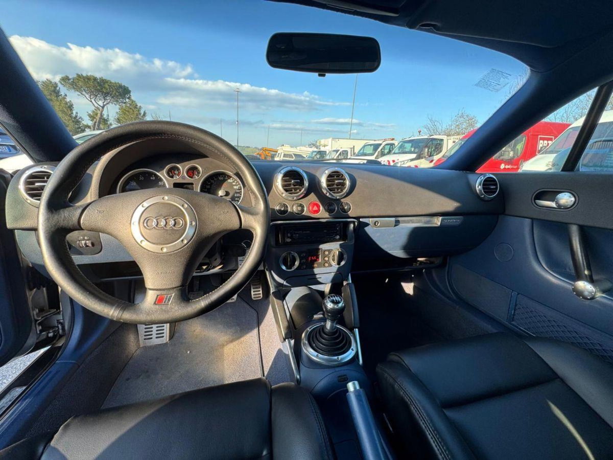 Audi TT Coupé 1.8 T 20V 225 CV cat quattro (11)