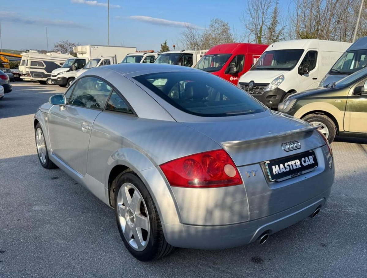 Audi TT Coupé 1.8 T 20V 225 CV cat quattro (2)