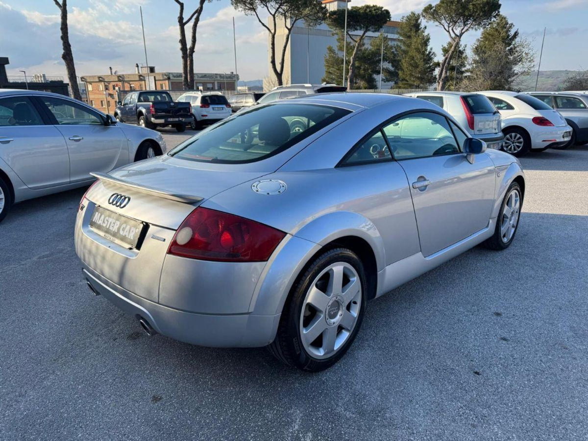 Audi TT Coupé 1.8 T 20V 225 CV cat quattro (4)