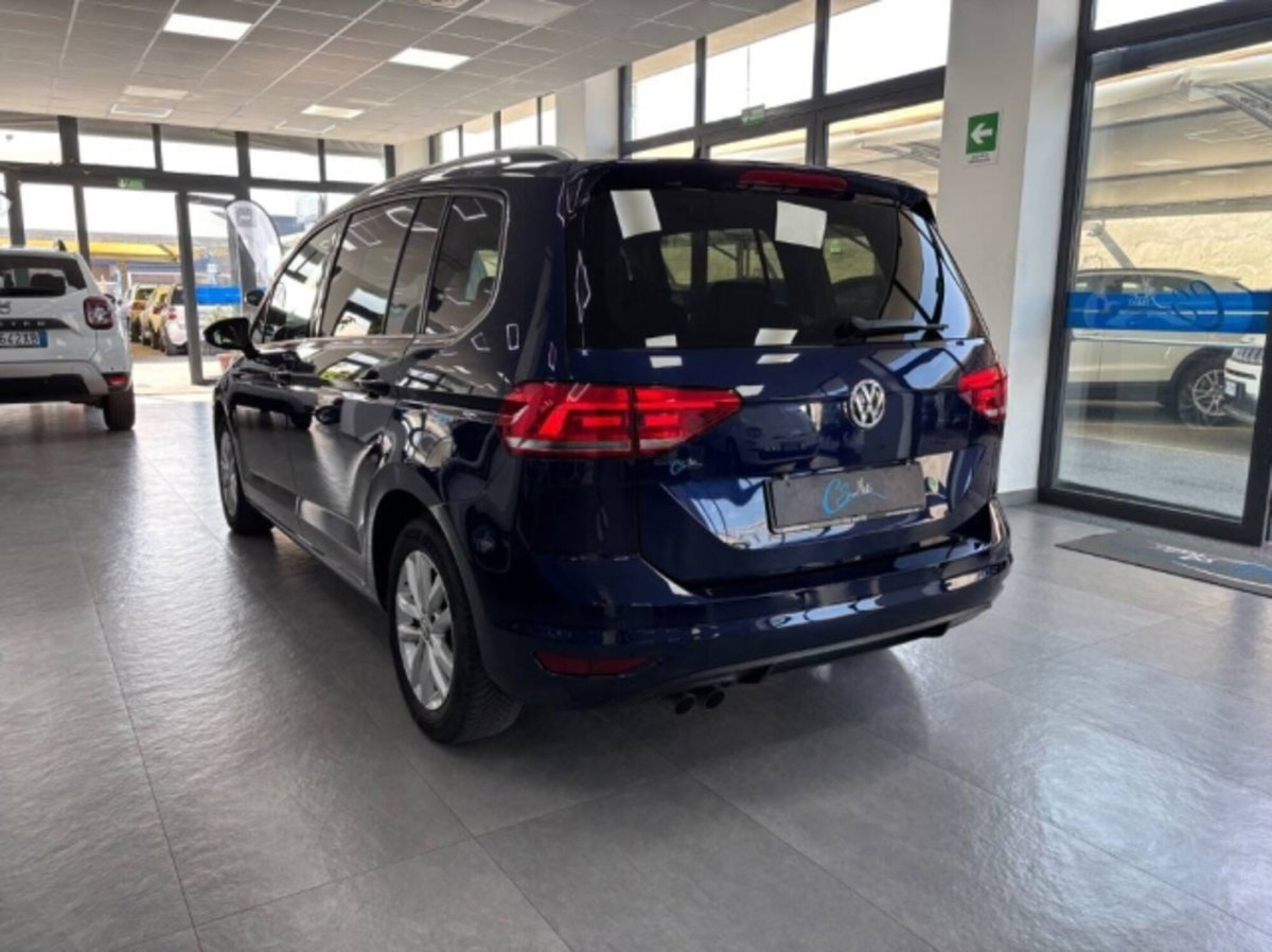 Volkswagen Touran 2.0 TDI 150 CV SCR Highline BlueMotion Technology (4)