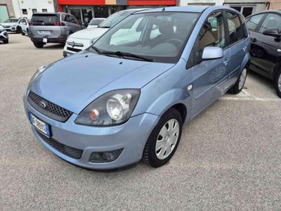Ford Fiesta 1.2 16V 5p. Ghia usata