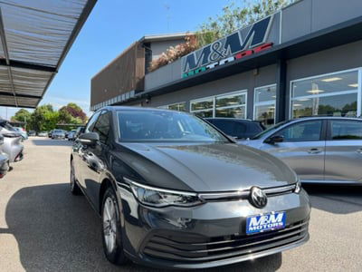 Volkswagen Golf Variant 1.0 eTSI EVO DSG Life usata