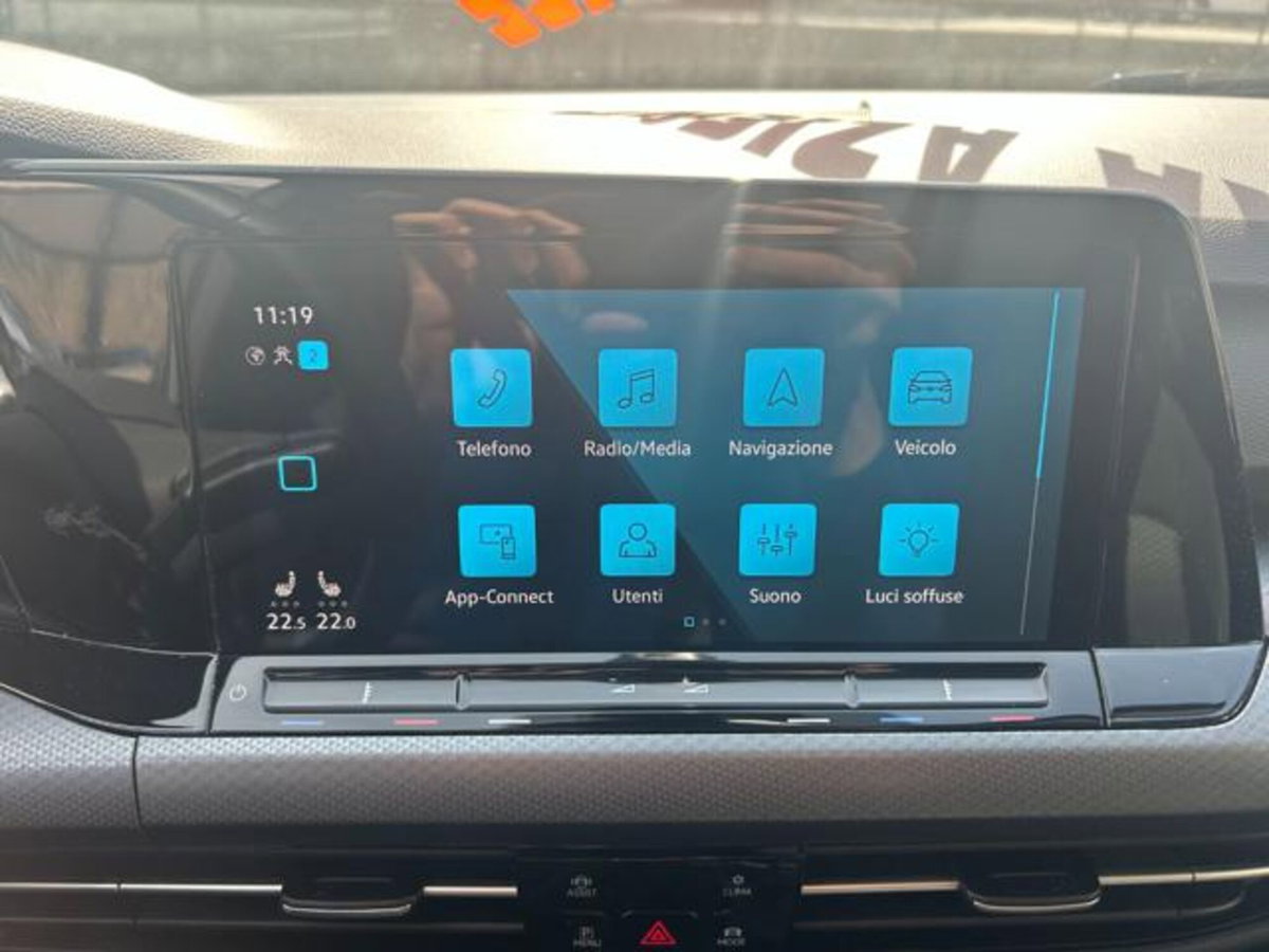 Volkswagen Golf 2.0 TDI SCR Life (17)