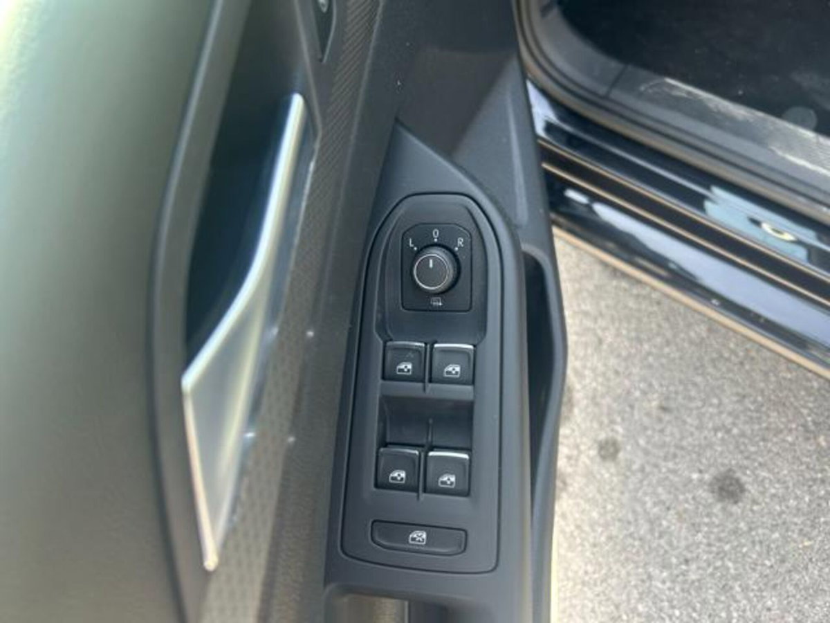 Volkswagen Golf 2.0 TDI SCR Life (6)