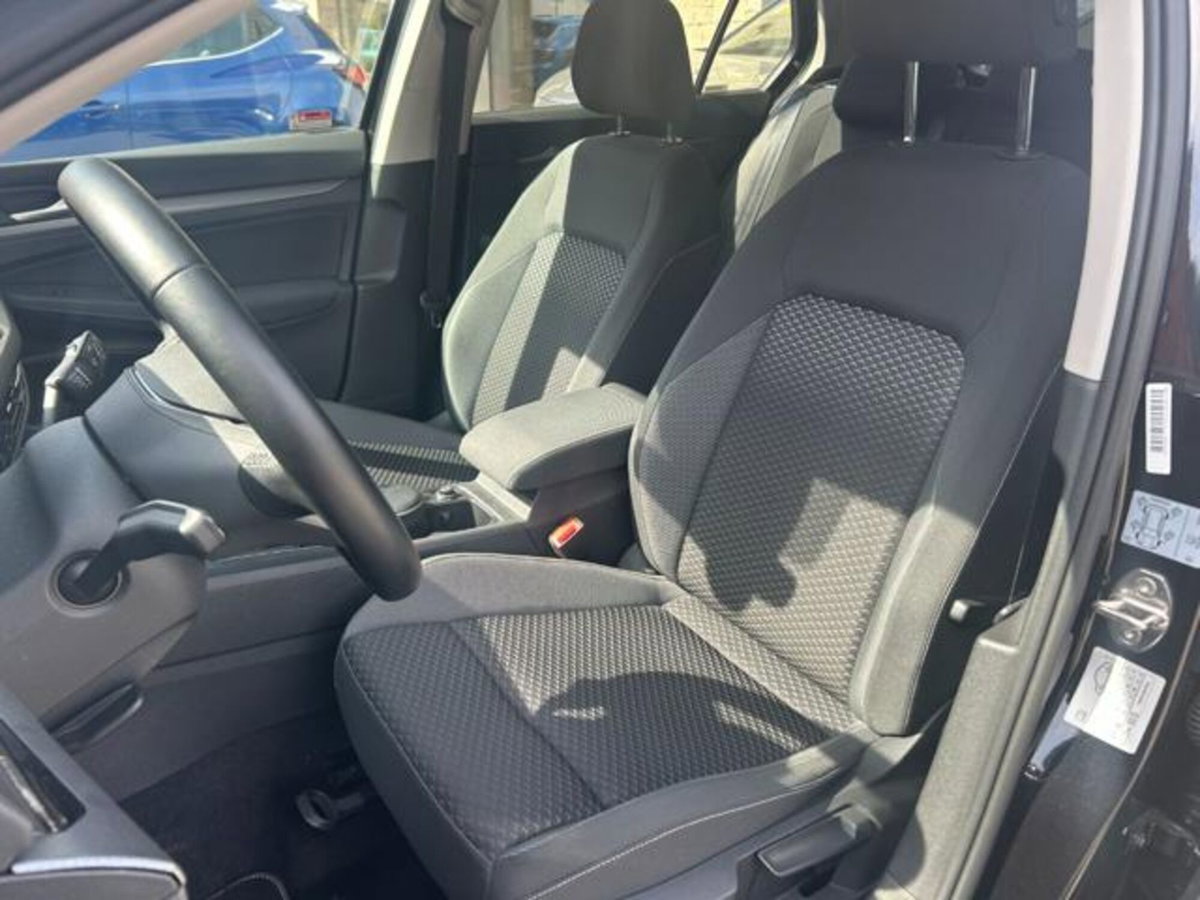 Volkswagen Golf 2.0 TDI SCR Life (7)