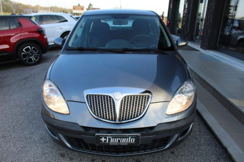 Lancia Ypsilon Multijet 16V Argento