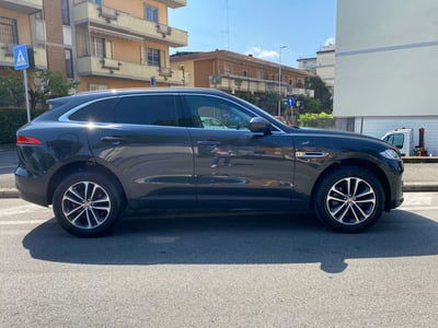 Jaguar F-Pace 2.0 D 180 CV AWD aut. Chequered Flag usata