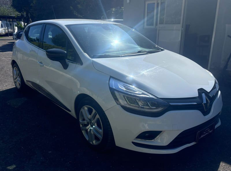 Renault Clio dCi 8V 90 CV 5 porte Moschino Intens