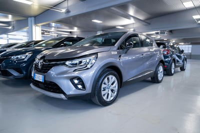 Renault Captur Plug-in Hybrid E-Tech 160 CV Intens usata