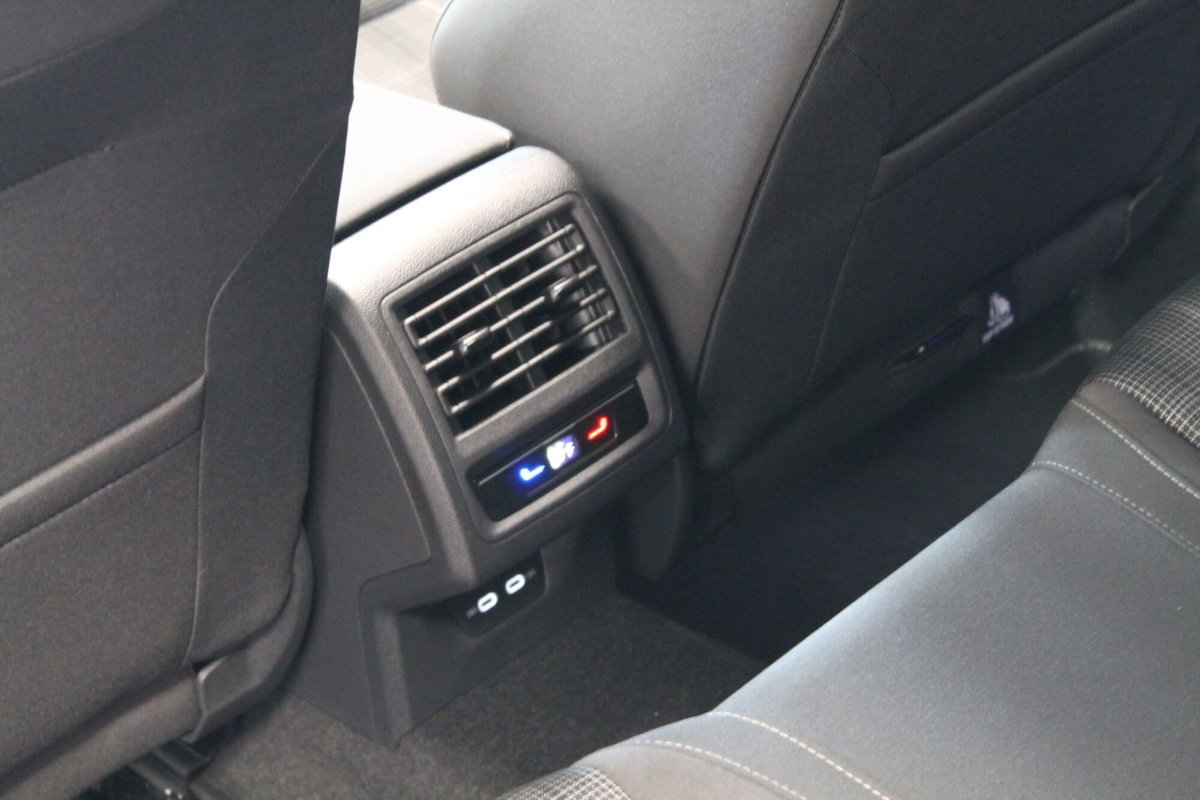 Volkswagen Golf 2.0 TDI GTD DSG (11)