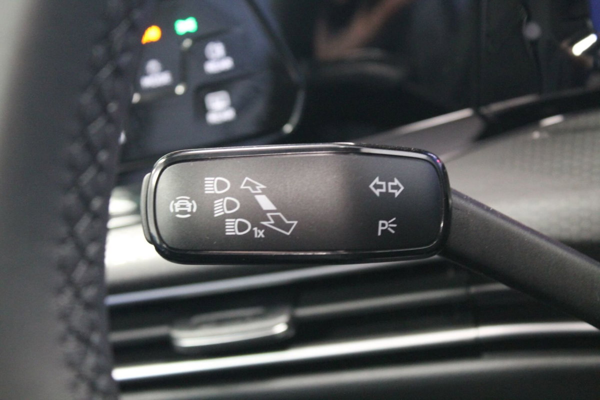 Volkswagen Golf 2.0 TDI GTD DSG (14)