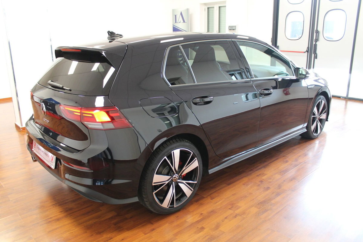 Volkswagen Golf 2.0 TDI GTD DSG (4)