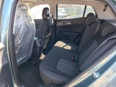 Kia Sportage 1.6 TGDi HEV AT Style (14)