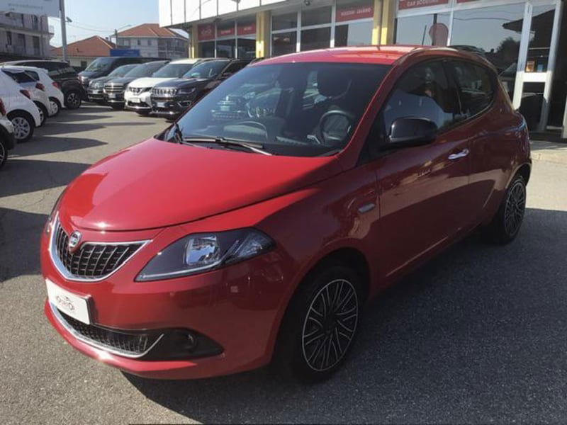 Lancia Ypsilon 1.0 FireFly 5 porte S&S Hybrid Gold Plus