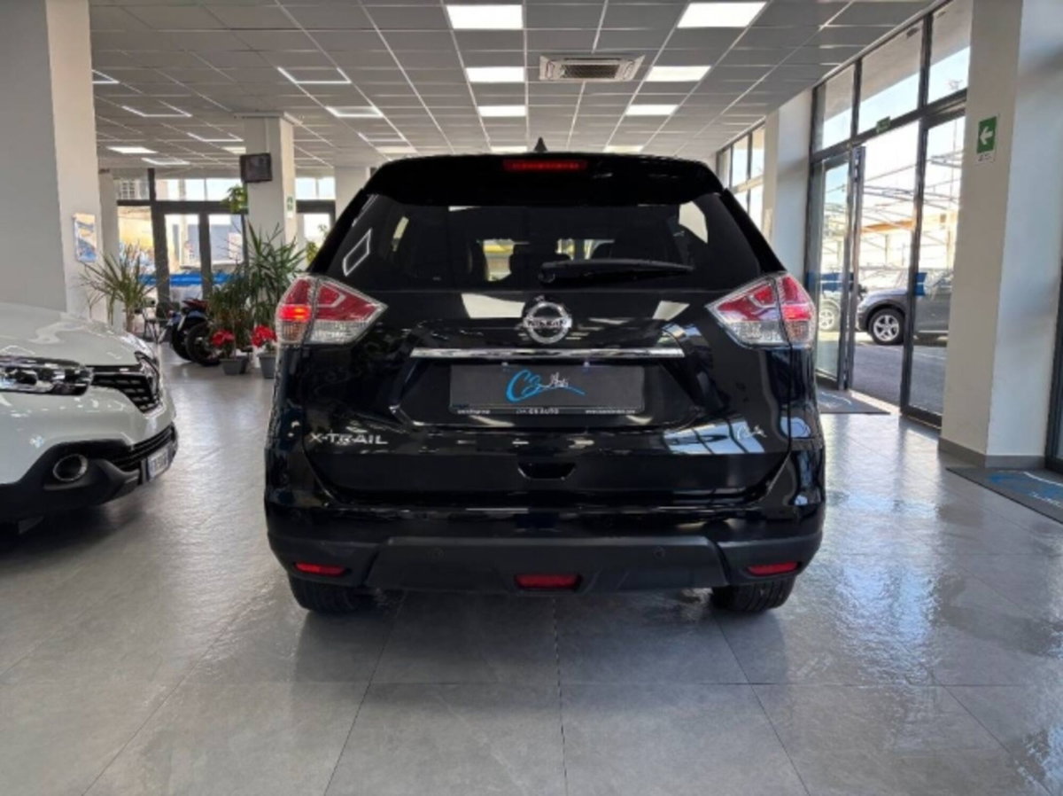 Nissan X-Trail 1.6 dCi 2WD Tekna (5)