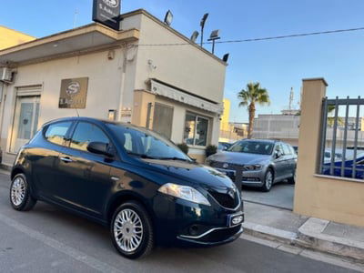 Lancia Ypsilon 1.2 69 CV 5 porte Silver usata