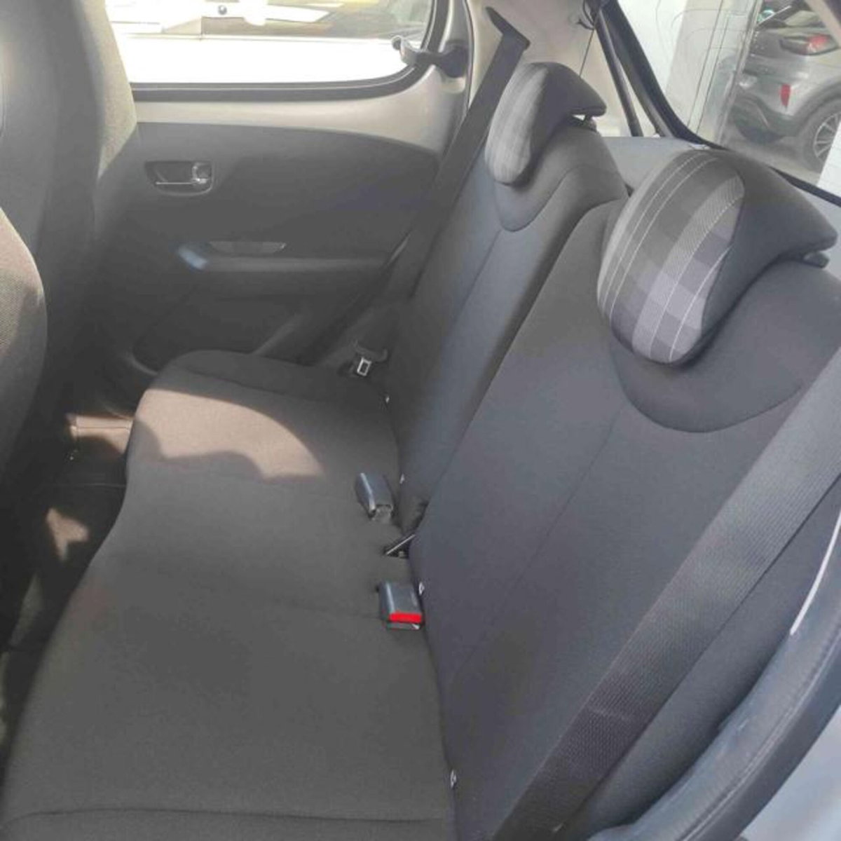 Peugeot 108 72 5 porte Allure (17)