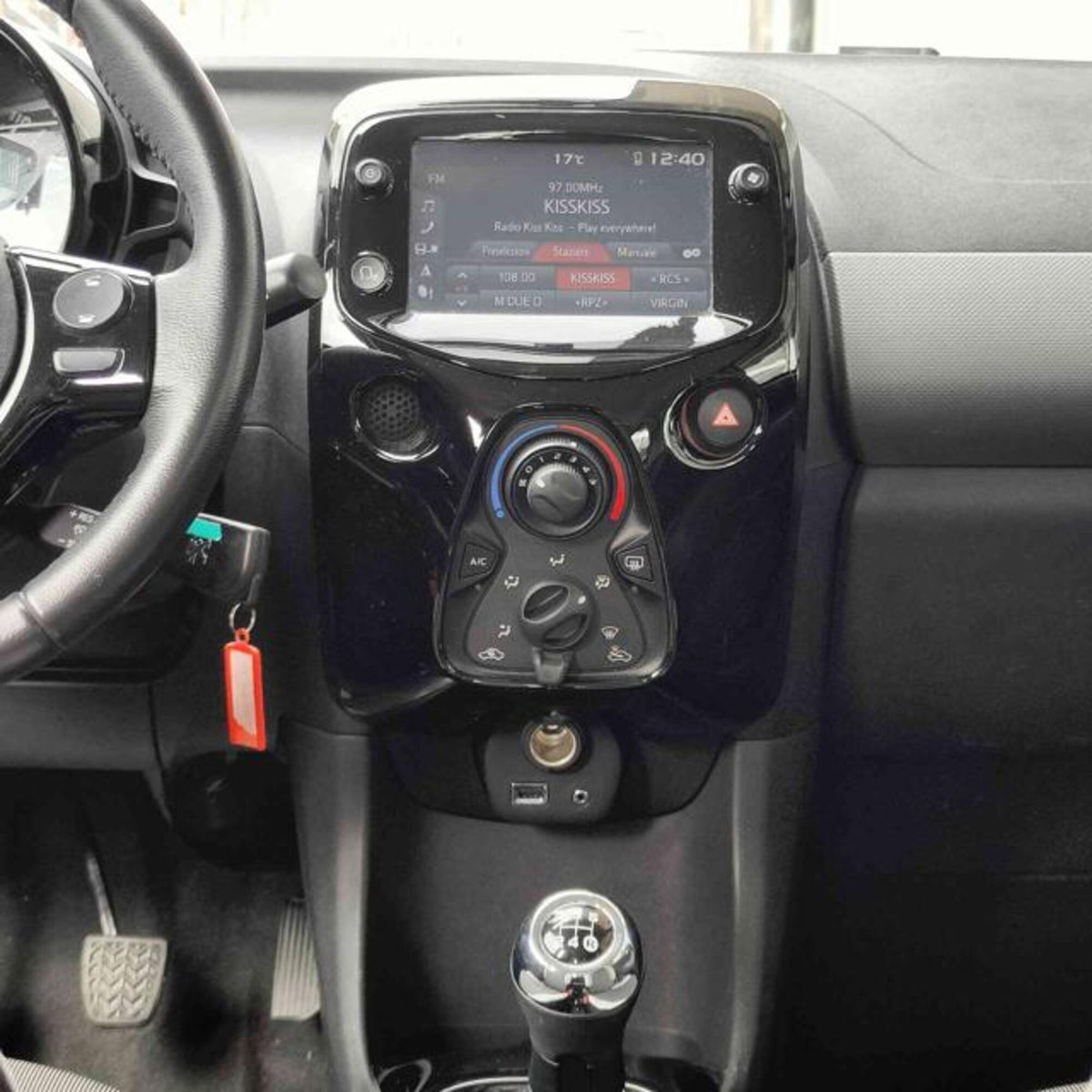 Peugeot 108 72 5 porte Allure (9)