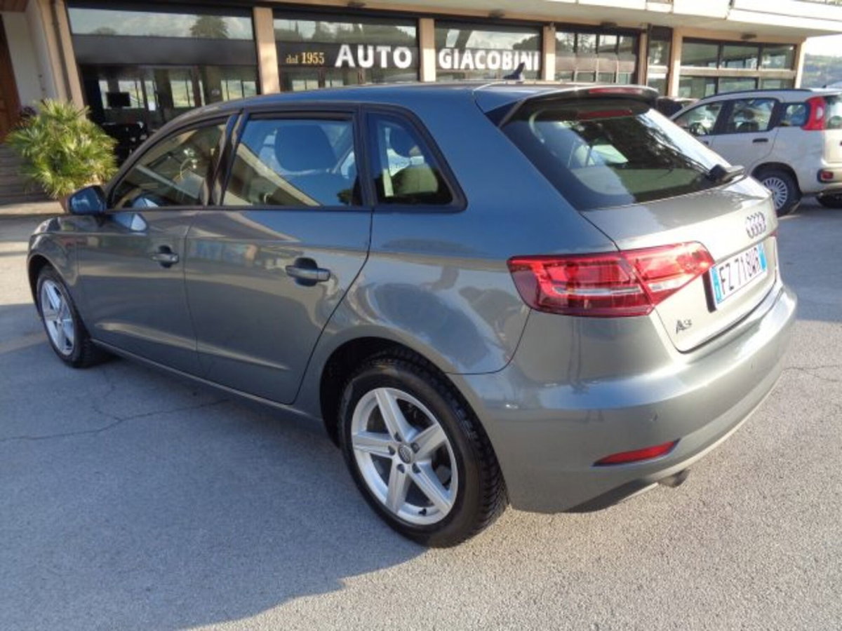 Audi A3 Sportback 30 TDI Business (3)