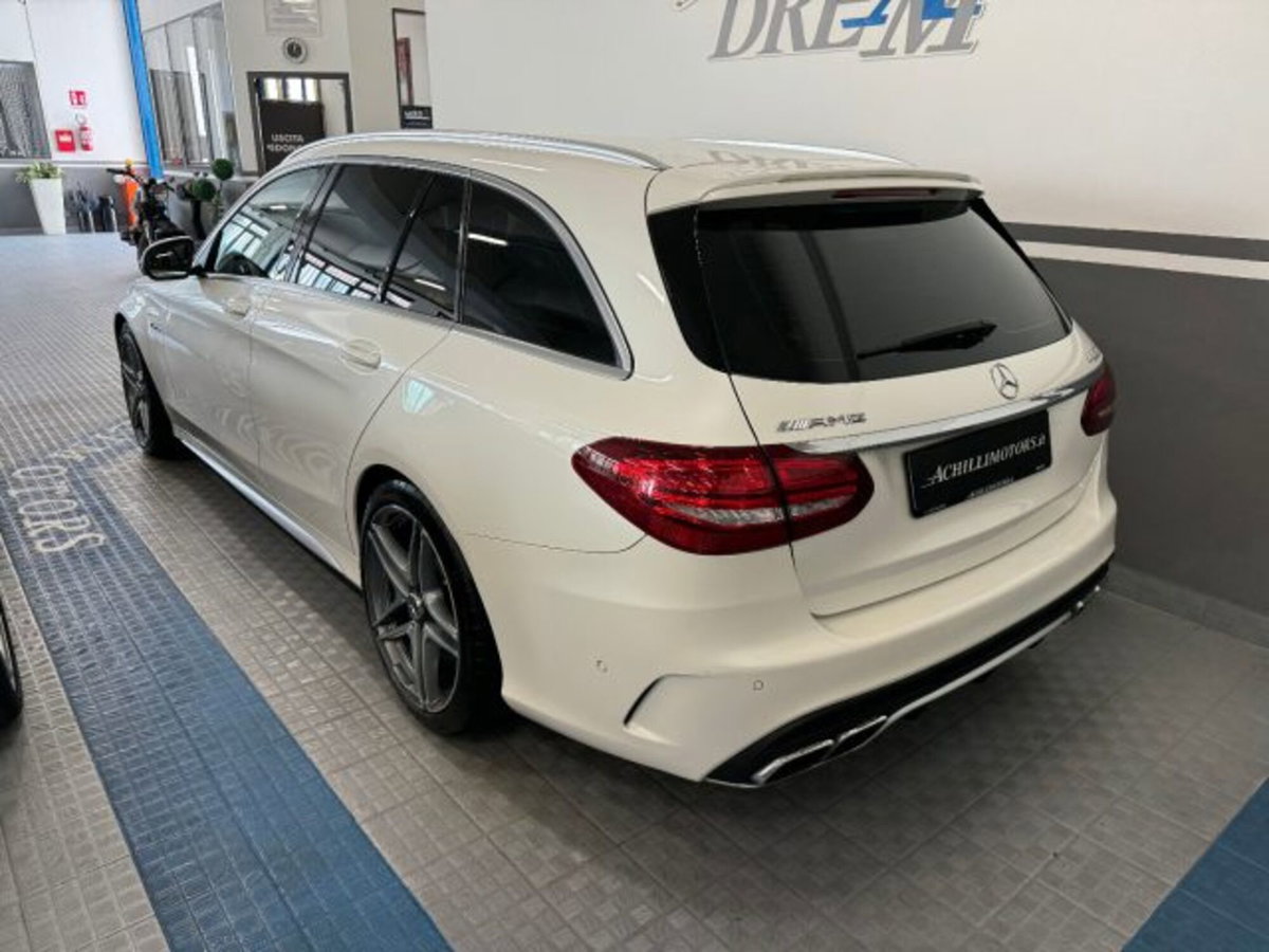 Mercedes-Benz Classe C Station Wagon 63 AMG S (11)