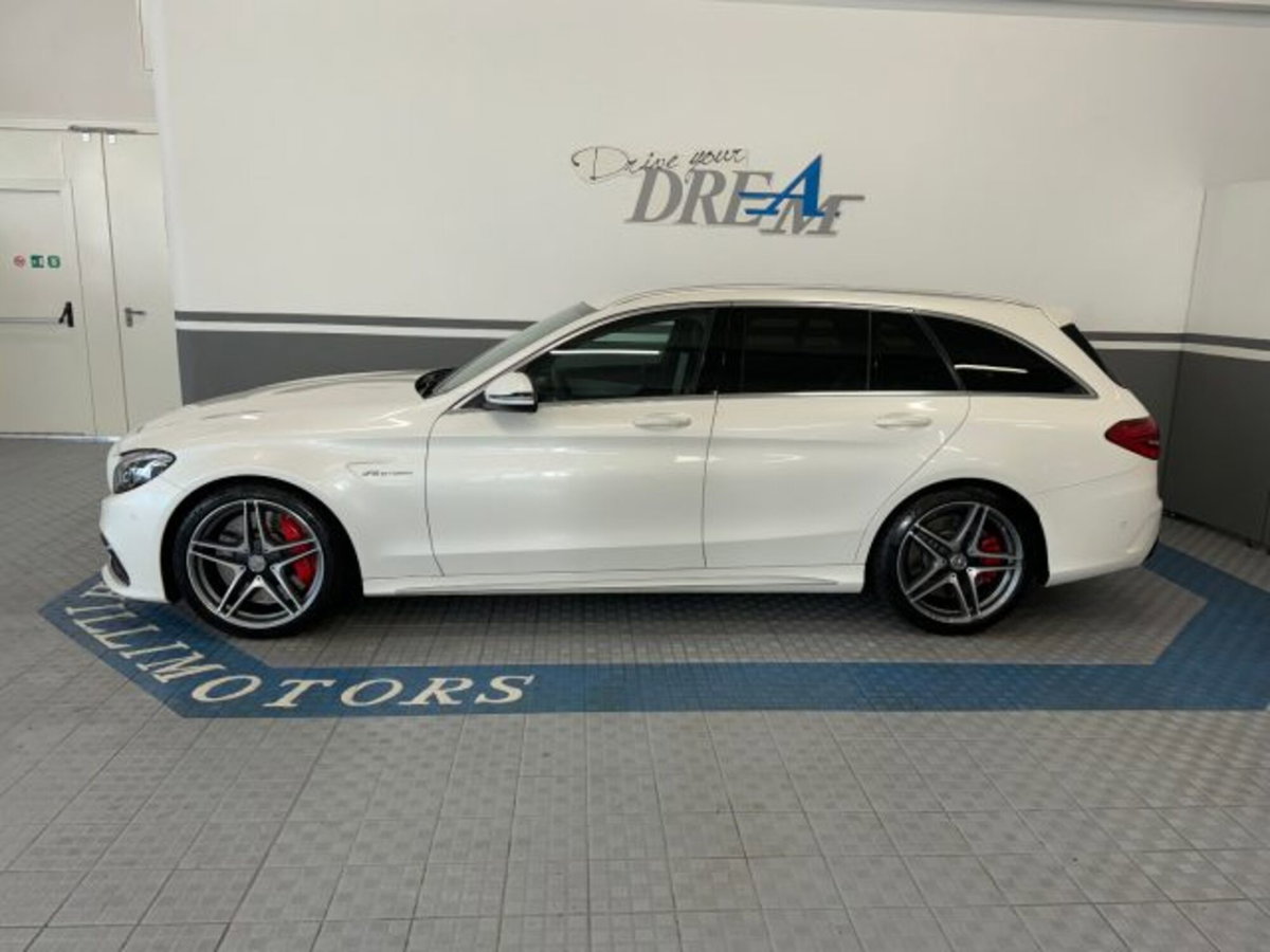 Mercedes-Benz Classe C Station Wagon 63 AMG S (5)
