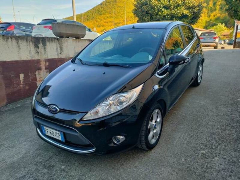 Ford Fiesta 1.4 TDCi 70CV 5 porte Titanium
