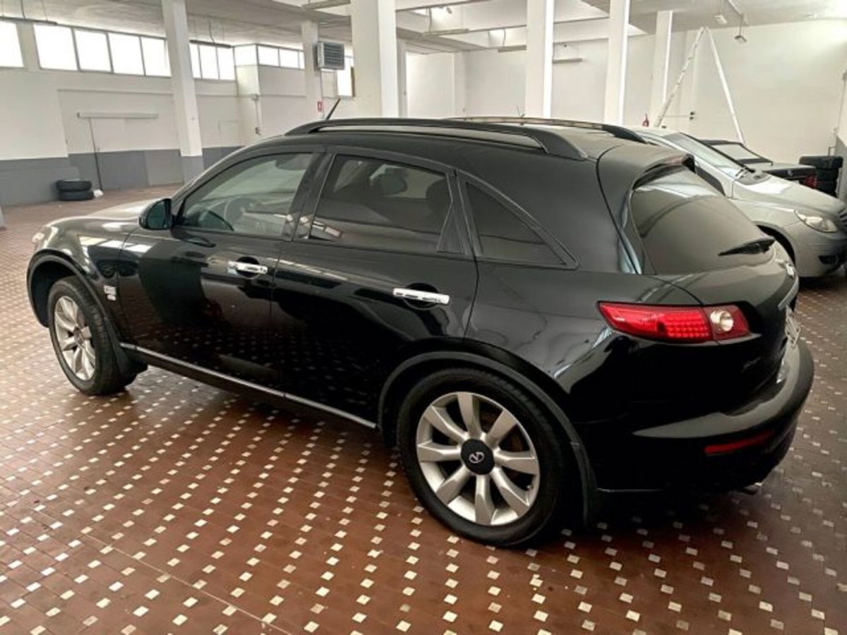Infiniti FX FX37 S (4)