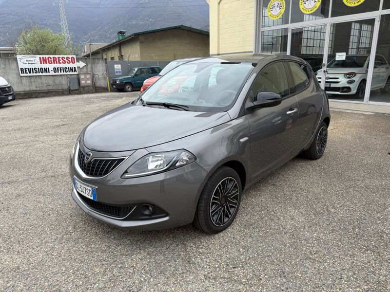 Lancia Ypsilon 1.0 FireFly 5 porte S&S Hybrid Gold Plus