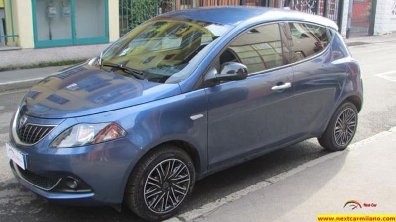 Lancia Ypsilon 1.0 FireFly 5 porte S&S Hybrid Gold Plus