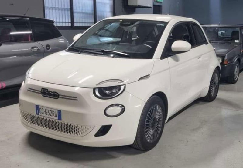 Fiat 500e Icon Berlina 42 kWh 