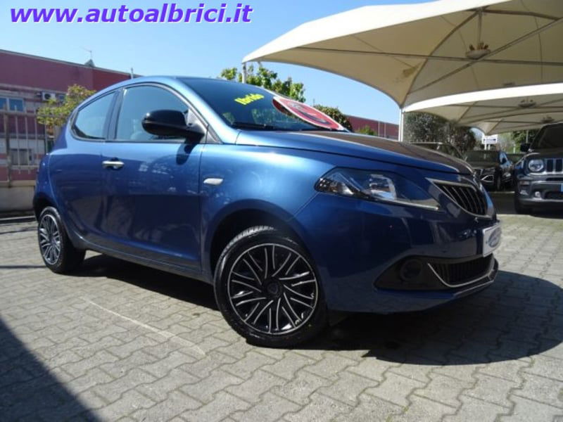 Lancia Ypsilon 1.0 FireFly 5 porte S&S Hybrid Silver Plus