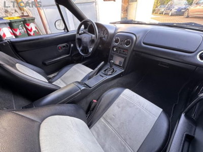 Mazda MX-5 1.6i 16V cat Montego Blue (10)