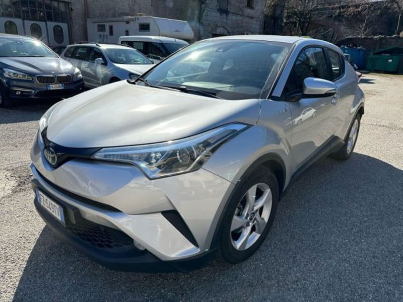 Toyota Toyota C-HR 1.8 Hybrid E-CVT Trend