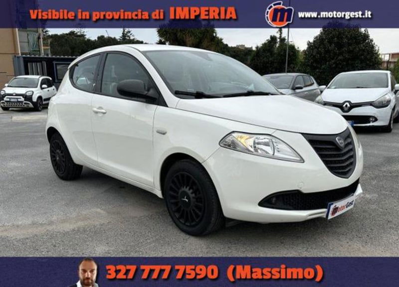 Lancia Ypsilon 1.2 69 CV 5 porte Silver