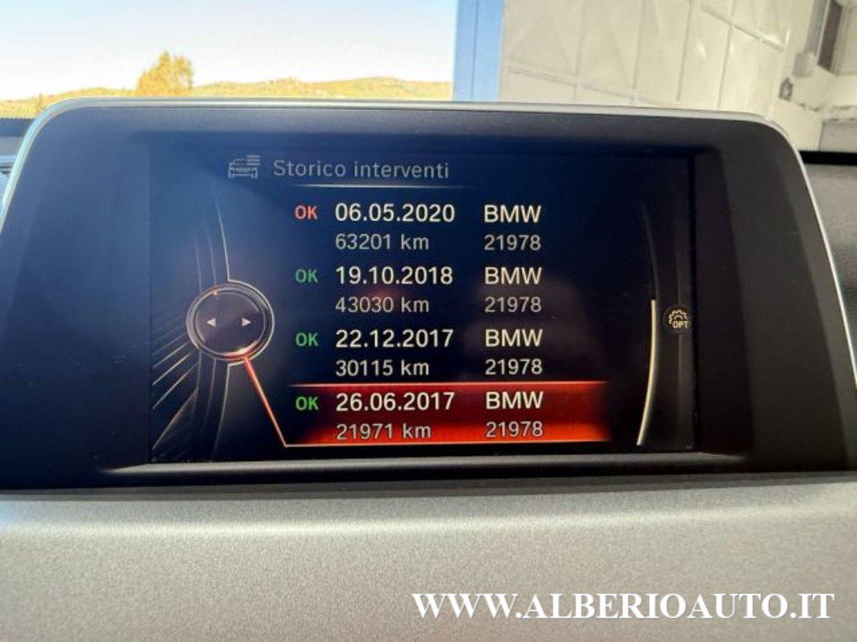 BMW X1 sDrive18d Business (16)