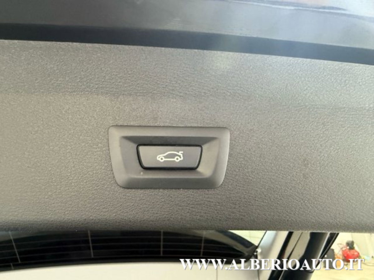 BMW X1 sDrive18d Business (20)