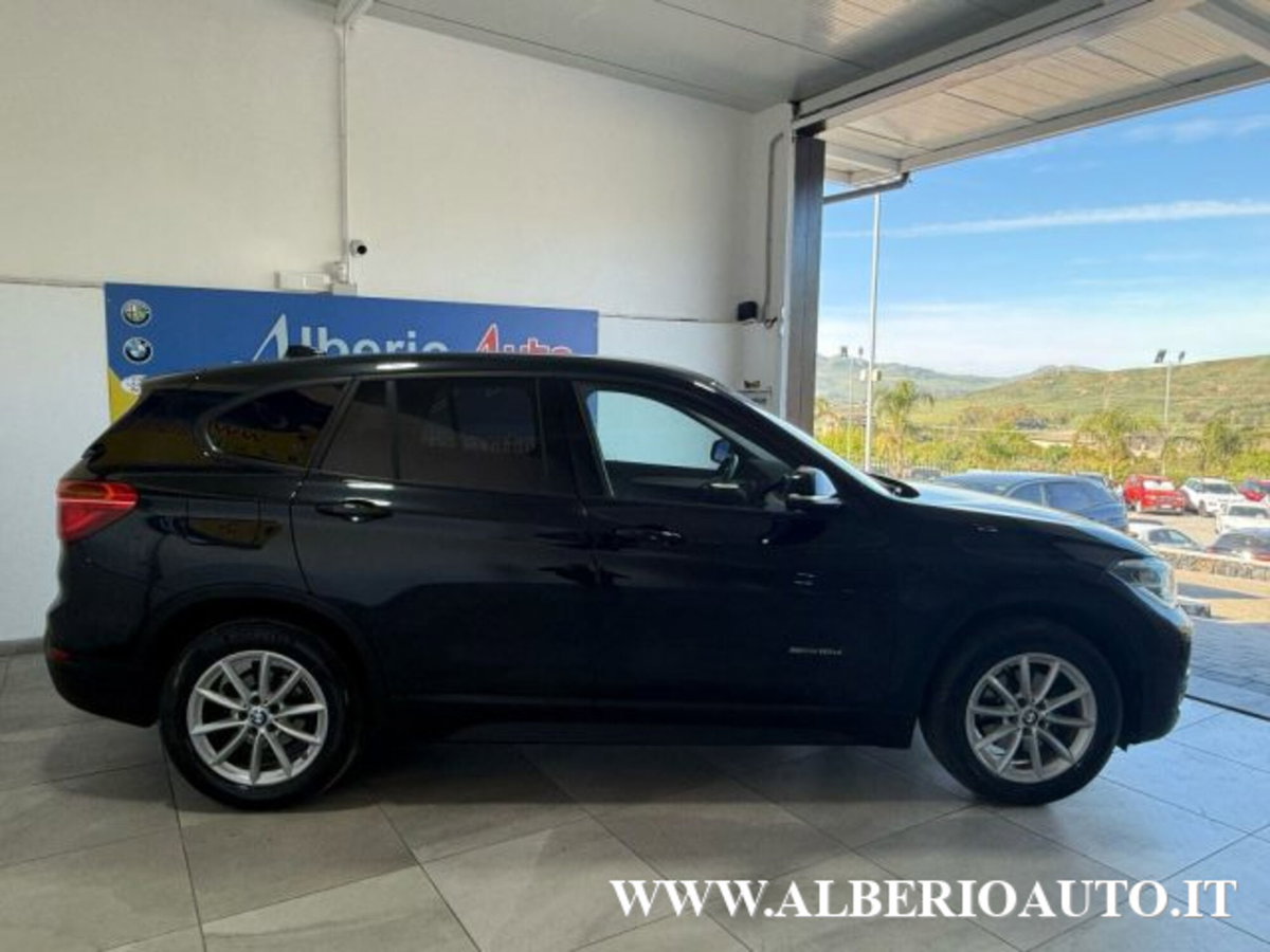 BMW X1 sDrive18d Business (4)