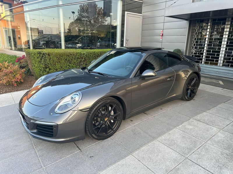 Porsche 911 Coupé 3.0 Carrera 4