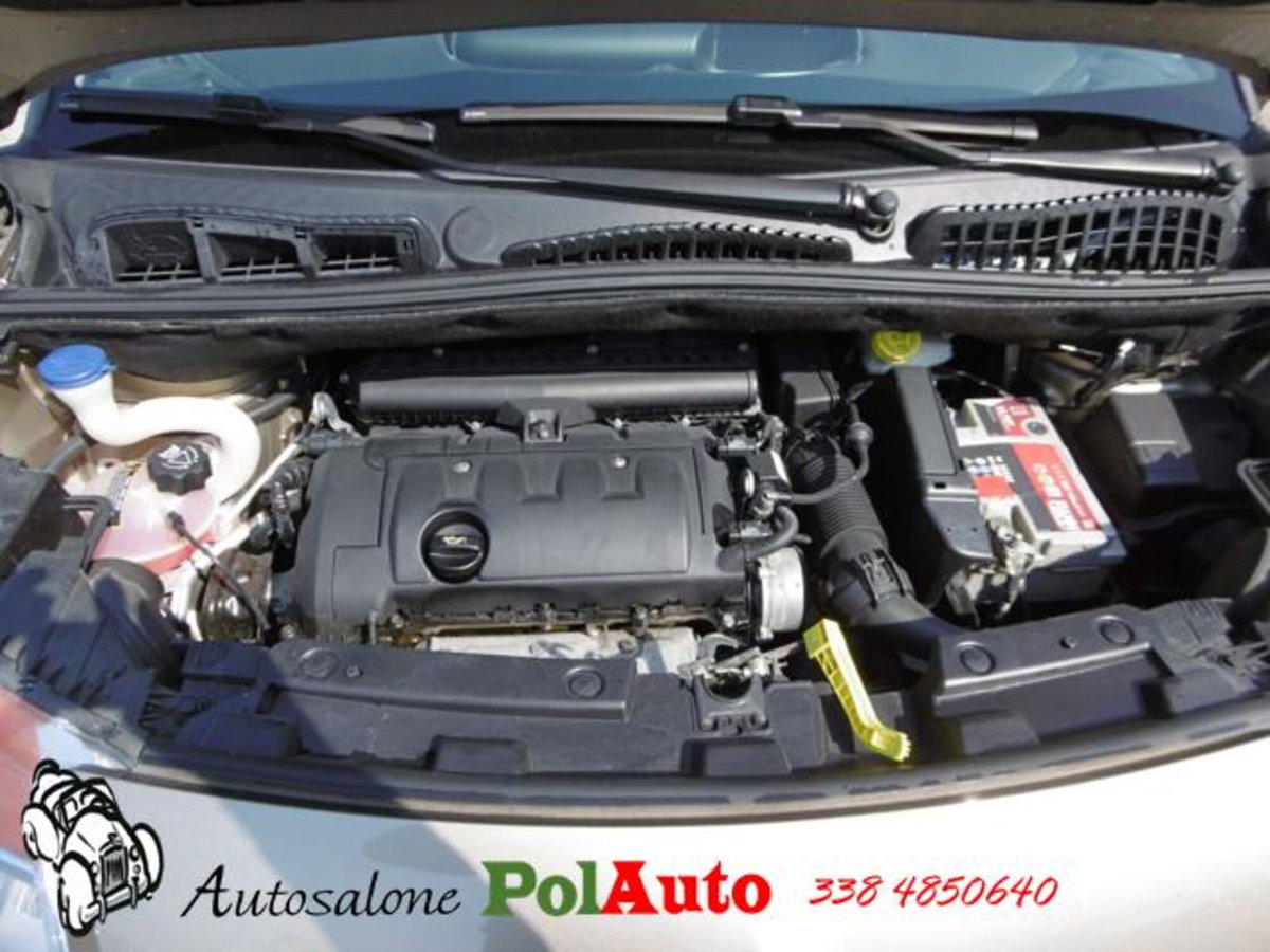 Citroen C3 Picasso 1.6 VTi 120 Exclusive Style (5)