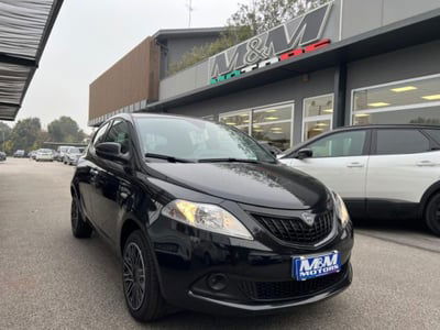 Lancia Ypsilon 1.0 FireFly 5 porte S&S Hybrid Gold Plus usata