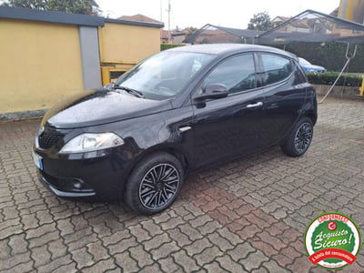 Lancia Ypsilon 1.0 FireFly 5 porte S&S Hybrid Silver Plus usata