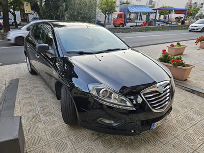 Lancia Delta 1.6 MJT DPF 105 CV Silver  usata