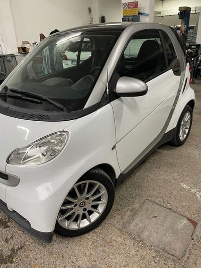 smart Fortwo 1000 52 kW MHD coupé pure usata