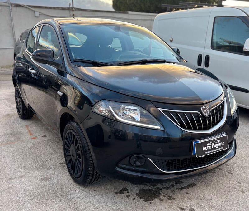 Lancia Ypsilon 1.0 FireFly 5 porte S&S Hybrid Silver Plus