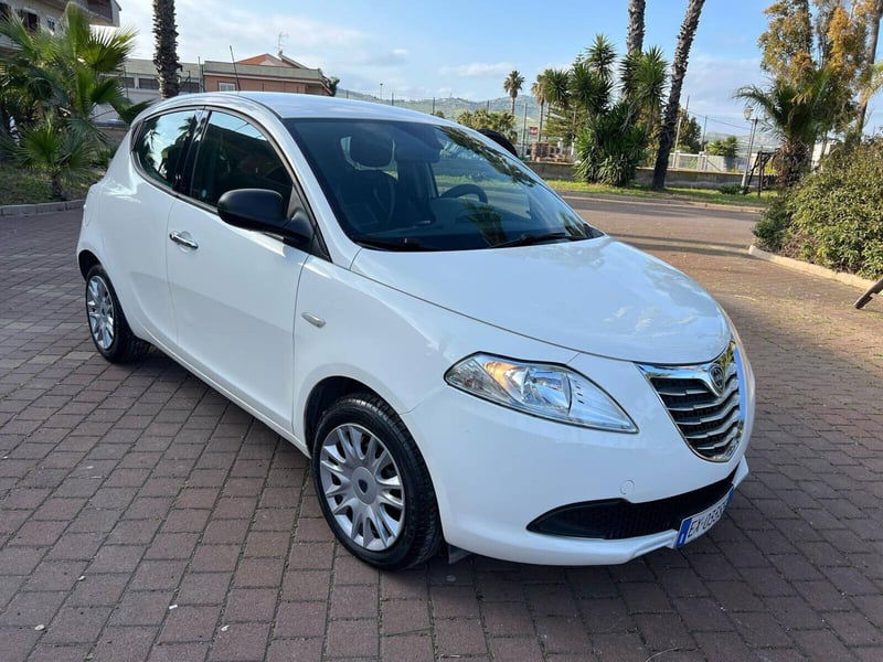 Lancia Ypsilon 1.3 MJT 16V 95 CV 5 porte S&S Gold