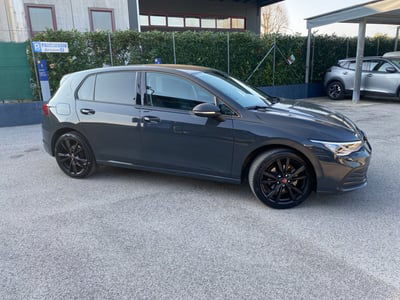 Volkswagen Golf 2.0 TDI DSG SCR Life usata